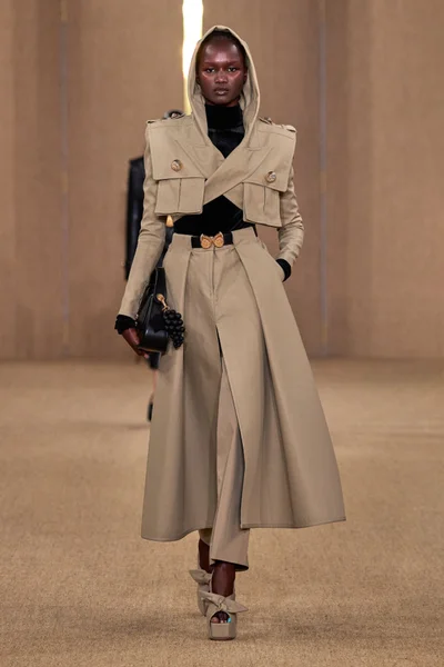Look 2
